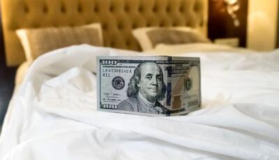 مناقشه تکراری ریال یا دلار