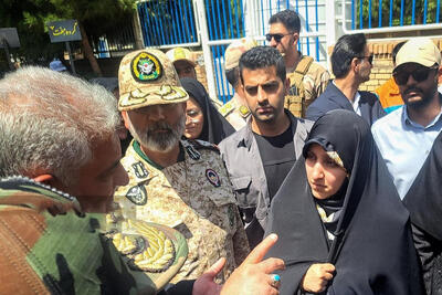 معاون زن پزشکیان کنار مهاجران و زنان افغانستانی در مرز | تصاویر