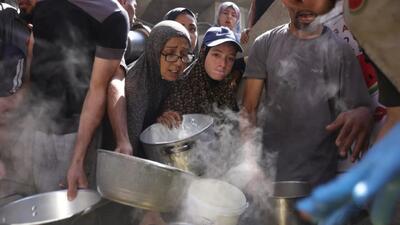 کمک‌های مرگبار؛ شهادت ۸۰۰ فلسطینی در جستجوی غذا