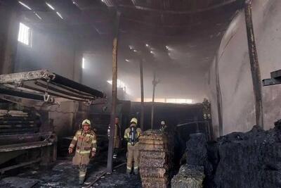 مصدومیت یک کارگر در آتش‌سوزی کارخانه تولید پارچه ورامین