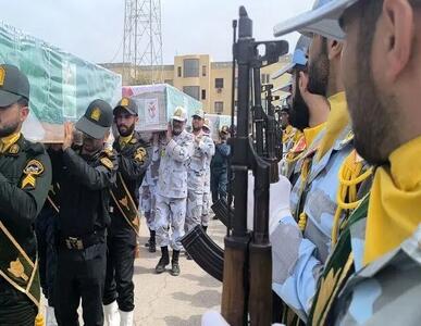 مراسم تشییع پیکر سه شهید فراجا در چابهار برگزار شد