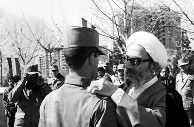 مصاحبه با مهدوی کنی و سخن‌گوی وقت سپاه در فردای کودتای نوژه