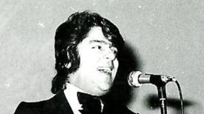 احمد ظاهر، محبوب‌ترین خواننده افغانستان (عکس)