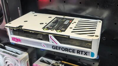 SSD روی کارت گرافیک؟ Colorful از RTX 50 جدید با دو اسلات حافظه رونمایی کرد