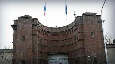 موبایل‌قاپی امروز صبح جلوی سفارت فرانسه + ویدئو