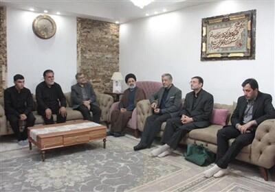 دیدار نماینده رهبر انقلاب با 2 خانواده شهید حمله اسرائیل در کرج+تصاویر - تسنیم