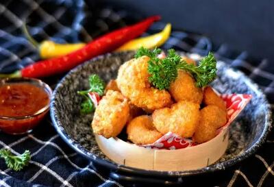 طرز تهیه میگو پفکی بندری با دلستر