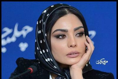 نگاه روز | عکس جدید صحرا اسدالهی با یک استایل آبی جذاب