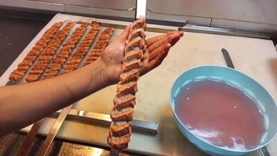 آموزش سیخ زدن حرفه ای کباب کوبیده به ساده ترین روش