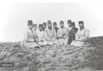 عکس/ تعدادی از درباریان قاجاری ۱۵۰ سال پیش لب دریا در سفر به مازندران | اقتصاد24