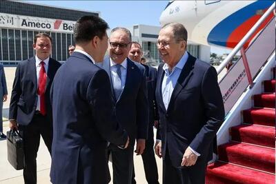 وزیر خارجه روسیه وارد چین شد