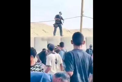لحظه تیراندازی به صف گرسنگان در غزه | ویدئو