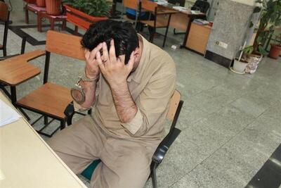افشای راز یک مظنون با گشتن جیب‌هایش