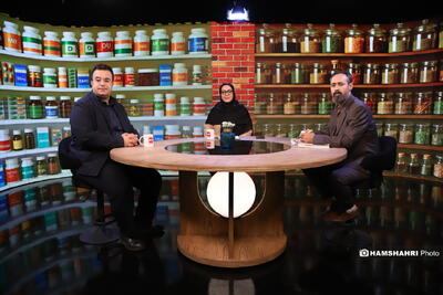 میزگرد با موضوع درمان های بدون مجوز