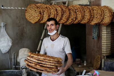 افزایش غیررسمی قیمت نان در تهران | وقتی بربری ۳۵۰۰ تومانی ۷۰۰۰ تومان می‌شود