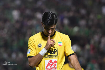 باشگاه سپاهان: بازیکنمان را با پرسپولیس معاوضه نمی کنیم