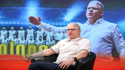 مانولوپولوس: به کسانی فرصت می‌دهم که لیاقتش را داشته باشند