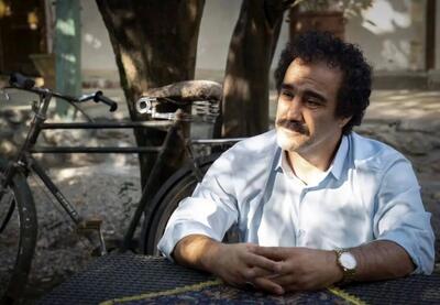 محسن تنابنده در کنار خانواده اش