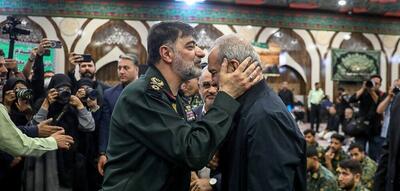 بوسه سردار رادان بر پیشانی مسعود پزشکیان