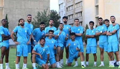 استقلال با ۱۳ بازیکن بزرگسال در اردو!