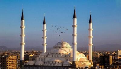مسجد مکی زاهدان کجاست؟ با تاریخچه ساخت آن آشنا شوید