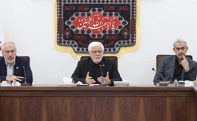 عارف: به دنبال جنگ نیستیم، با گفتگو مشکلات قابل حل است