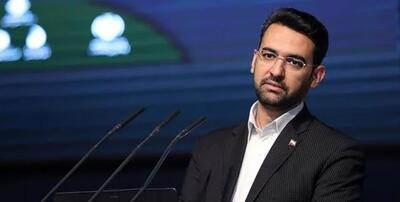سرداران نظامی ما که شهید شدند در بانک حساب داشتند و برای گرفتن حقوق ماهیانه باید با یک کد پستی و تلفن همراه به نام خودشان ثبت نام می‌کردند، خوب مشخص است نفوذ و لو رفتن اطلاعات چقدر ساده انجام شده است