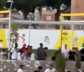 شورش مردم اسپانیا علیه مهاجران بعد از یک حمله خشونت‌آمیز +ویدیو