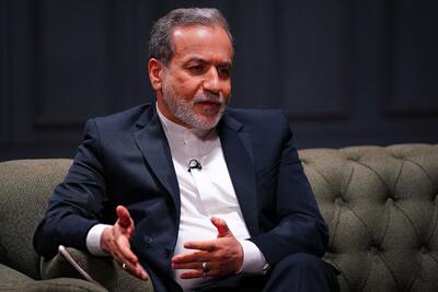 عراقچی: نتانیاهو اکنون علناً برای ایالات متحده تعیین تکلیف می‌کند که در مذاکرات با ایران چه باید بکند یا نکند |  سوالی که مطرح می‌شود، این است که او دقیقاً چه چیزی می‌کشد؟