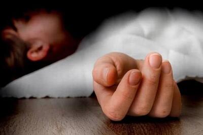 قتل هولناک دختربچه ۷ ساله با ضربات چاقوی پدرش | مجروح شدن ۲ دختر دیگر در حمله پدر