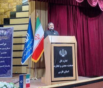 هماهنگی دستگاه‌ها سرمایه بزرگ توسعه فارس است/ آیین‌نامه‌های مانع توسعه باید کنار گذاشته شوند