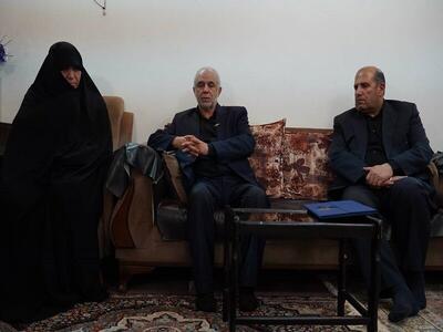 دیدار اوحدی با خانواده شهدای جنگ ۱۲ روزه/ مادر شهید قبادی: پسرم عاقبت به خیر شد