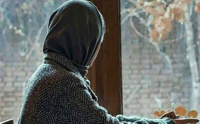 روزگار سیاه زن پاتوق‌نشین