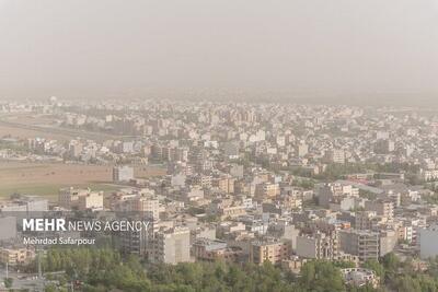 ریزگردها مهمان ناخوانده آسمان اراک؛ شهر زیرچتر آلودگی
