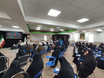 جلسه تبیینی جنگ ۱۲ روزه در مدرسه علمیه الزهرا (س) ارومیه برگزار شد