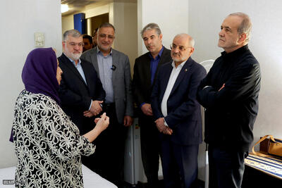 پزشکیان در بازدید از خانواده‌های جنگ‌زده تهران: «خانه‌هایتان را مثل قبل می‌سازیم.»
