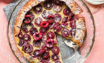 طرز تهیه گلت آلبالو؛ آسان و خوشمزه برای عصرانه