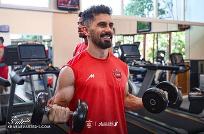 هاشمیان اردوی پرسپولیس را طولانی تر کرد! - پارس فوتبال