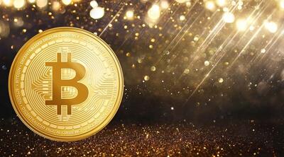 بیت‌ کوین در نیمه پایینی کانال تاریخی و هدف ۱۶۰ هزار دلاری!