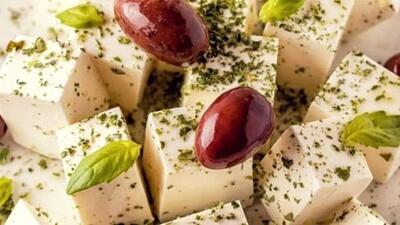 هرگز پنیر را با این 16 خوراکی خطرناک نخورید!