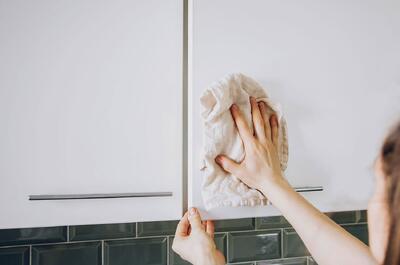 کابینت های گلاس را با این روش برق بیاندازید !