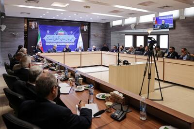 پزشکیان: دولت برای عبور از مشکلات، نیازمند دانشگاه است/ حتی اگر نخبگان ما را قبول ندارند باید از ظرفیت آنها استفاده کرد