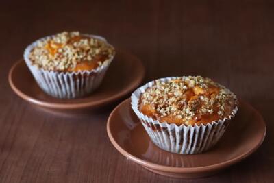 طرز تهیه کاپ کیک خرمالو ساده و خوشمزه مرحله به مرحله