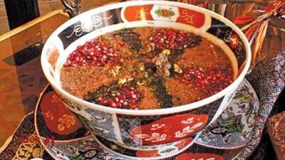 طرز تهیه آش سماق اصیل + نکات مهم برای خوشمزه‌تر شدن آن | زرچین