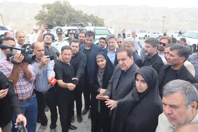 بازدید وزیر راه و شهرسازی از قطعه رانشی ماربره جاده ایلام -مهران