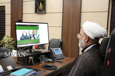 رئیس کل دادگستری استان سمنان در برنامه ملاقات مردمی به درخواست ۴۸ نفر از مراجعین رسیدگی کرد