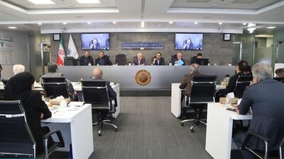 دولت برای حمایت از کسب‌وکارها وارد فاز قانون‌نویسی نشود