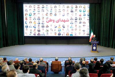 عده معدودی خفت، خیانت و وطن‌فروشی را به جان خریدند | سیاست روز