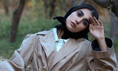 نگاهی به استایل مدرسه‌ای و متفاوت آدرینا صادقی، مائده سریال احضار با کوله پشتی خشمگین + عکس