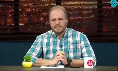 واکنش مجری پاورقی به دست دادن فغانی با ترامپ